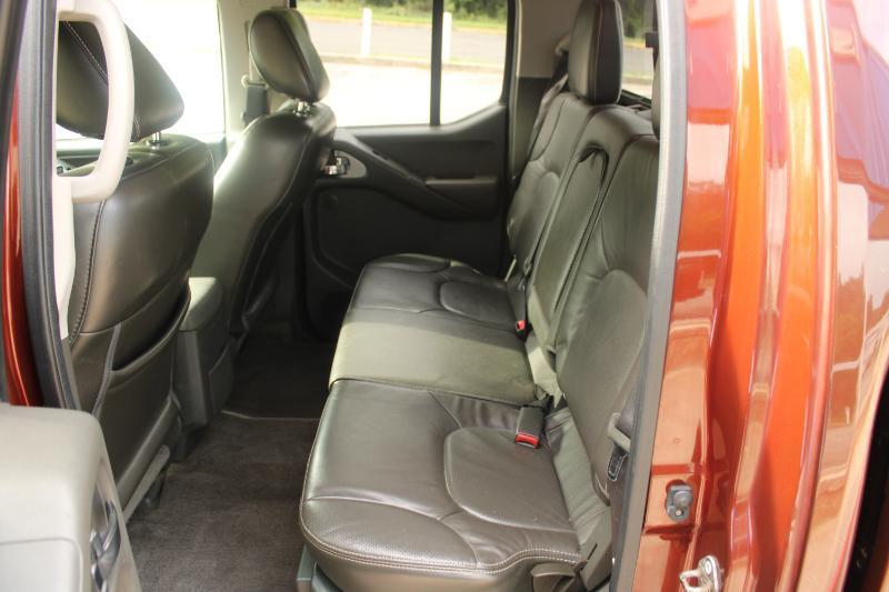 Nissan Frontier 4WD Crew Cab SWB Auto PRO-4X 2016