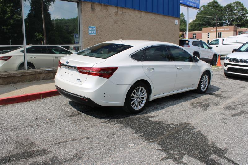 Toyota Avalon Hybrid Limited (Natl) 2017