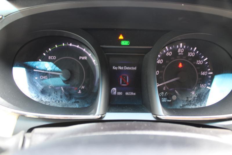 Toyota Avalon Hybrid Limited (Natl) 2017