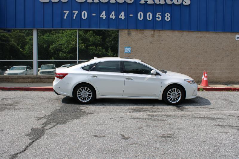 Toyota Avalon Hybrid Limited (Natl) 2017