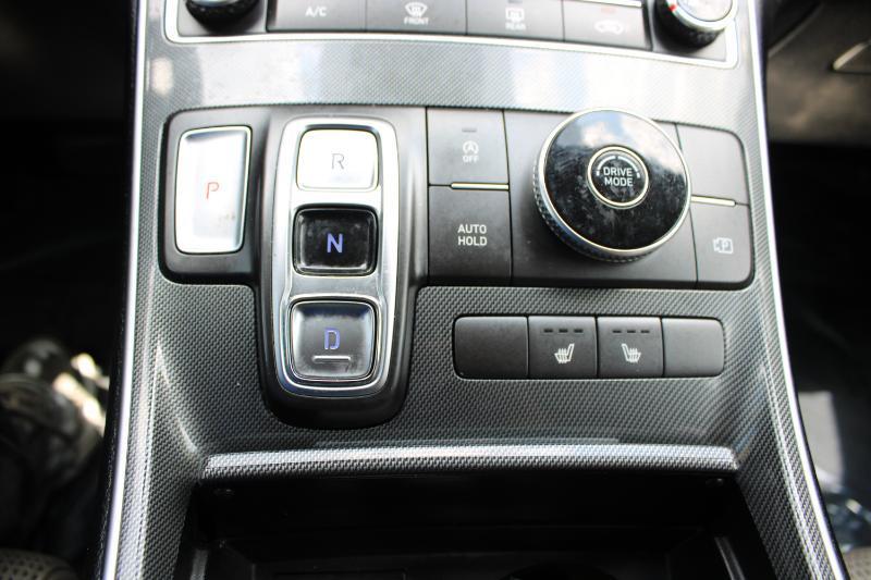 Hyundai Santa Fe SEL FWD 2021