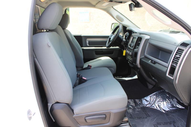 RAM 1500 4WD Reg Cab 140.5" Tradesman 2015