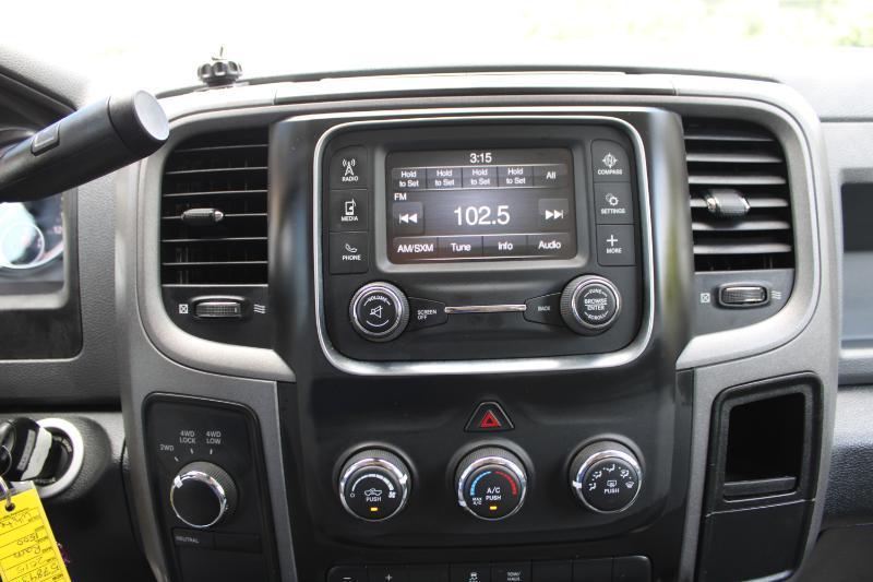 RAM 1500 4WD Reg Cab 140.5" Tradesman 2015