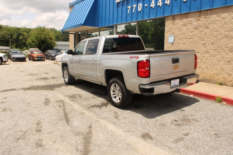 Chevrolet Silverado 1500 4WD Crew Cab 143.5" LT w/1LT 2018