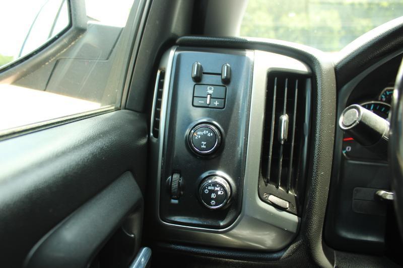 Chevrolet Silverado 1500 4WD Crew Cab 143.5" LT w/1LT 2018