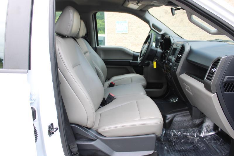 Ford Super Duty F-250 SRW XL 2WD Crew Cab 8' Box 2022