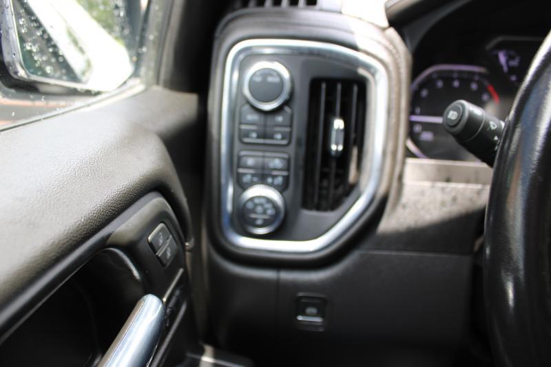 GMC Sierra 1500 Limited 4WD Crew Cab 147" SLT 2022