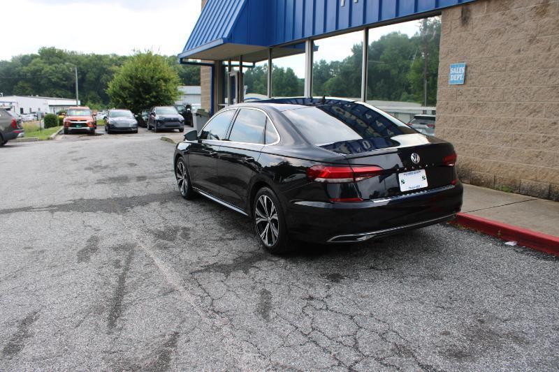 Volkswagen Passat 2.0T SE Auto 2021