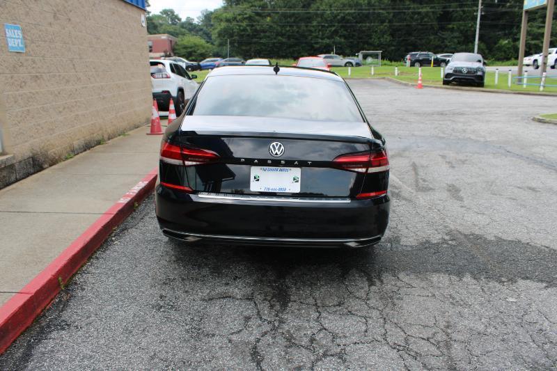 Volkswagen Passat 2.0T SE Auto 2021