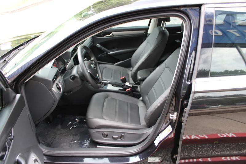 Volkswagen Passat 2.0T SE Auto 2021