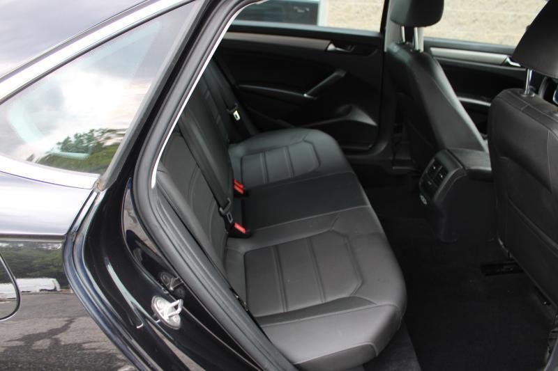 Volkswagen Passat 2.0T SE Auto 2021