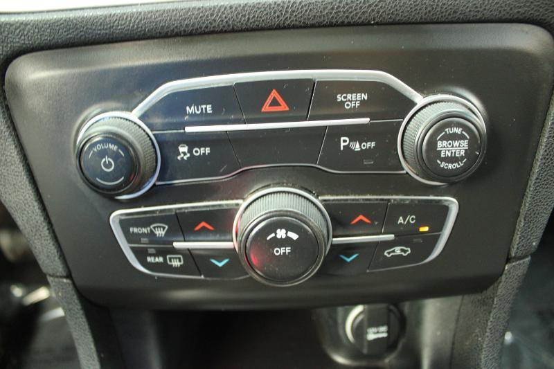 Dodge Charger SXT RWD 2022