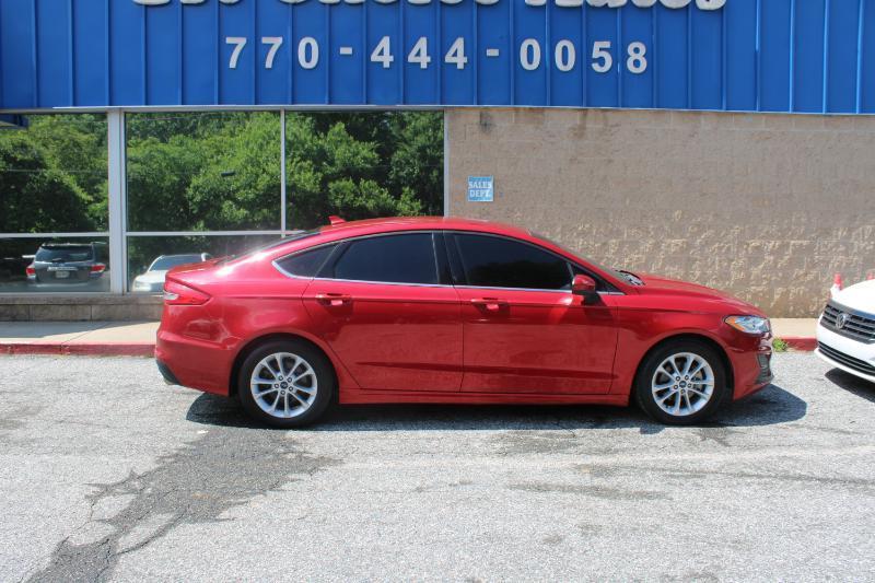 Ford Fusion SE FWD 2020