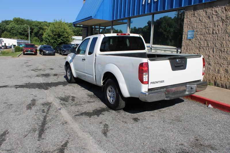 Nissan Frontier 2WD King Cab I4 Auto SV 2016