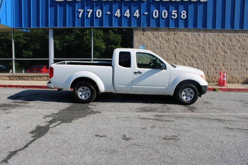 Nissan Frontier 2WD King Cab I4 Auto SV 2016
