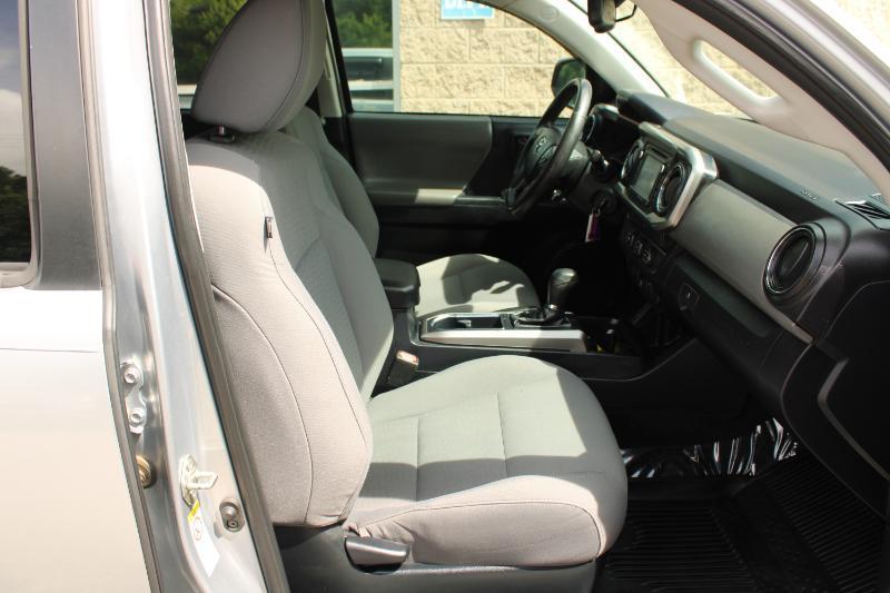 Toyota Tacoma 2WD SR5 Double Cab 6' Bed AT (Natl) 2019