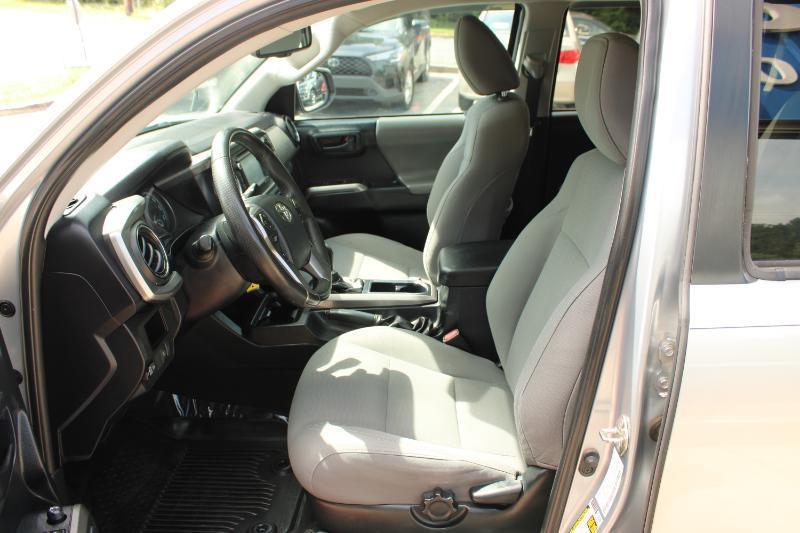 Toyota Tacoma 2WD SR5 Double Cab 6' Bed AT (Natl) 2019