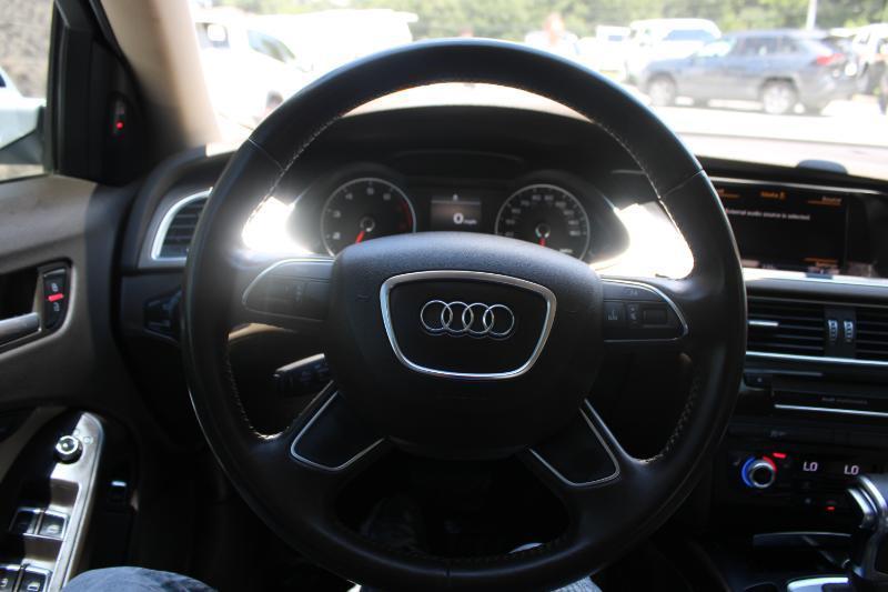 Audi A4 4dr Sdn Auto quattro 2.0T Premium Plus 2014