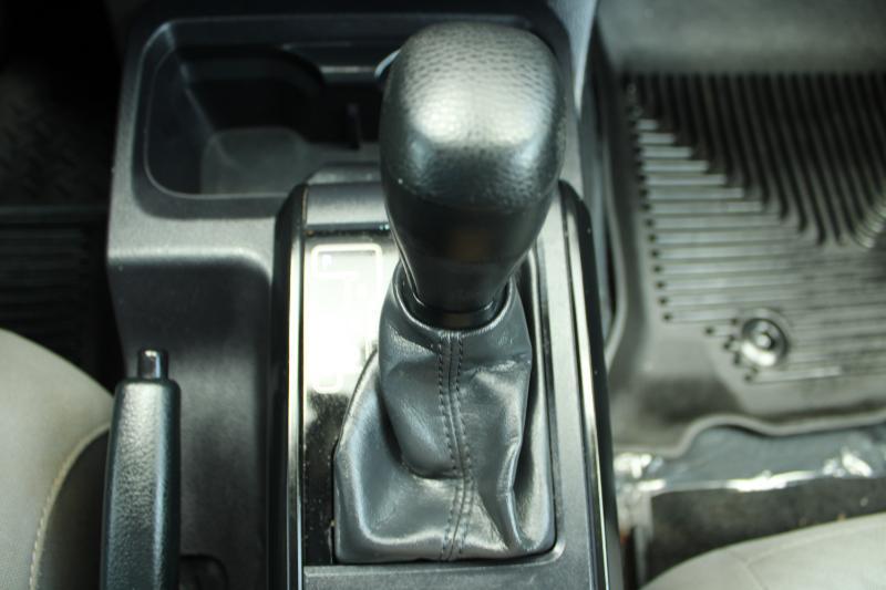 Toyota Tacoma 2WD SR Access Cab 6' Bed I4 AT (Natl) 2022