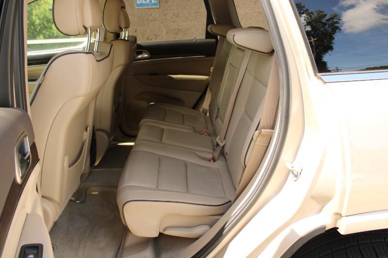 Jeep Grand Cherokee 4WD 4dr Overland 2015
