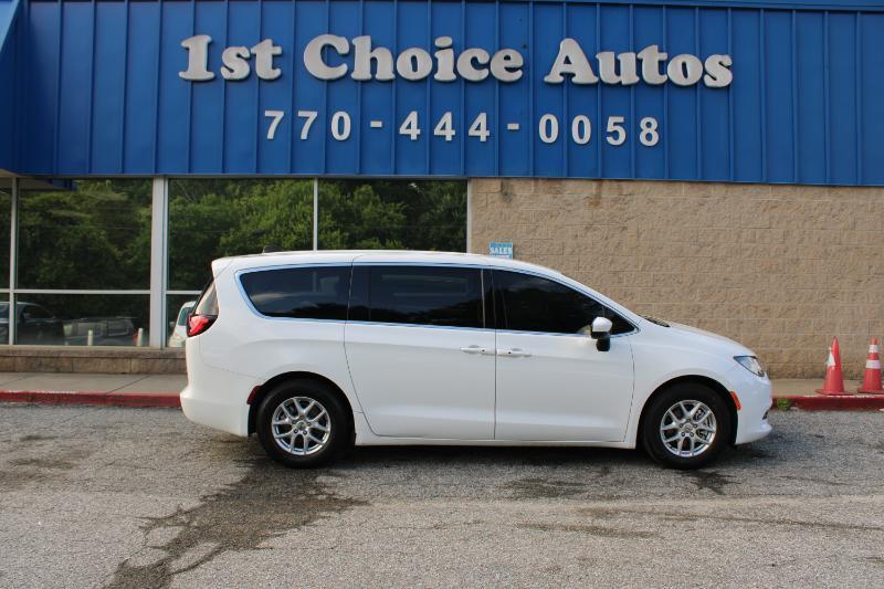 Chrysler Voyager LX FWD 2023