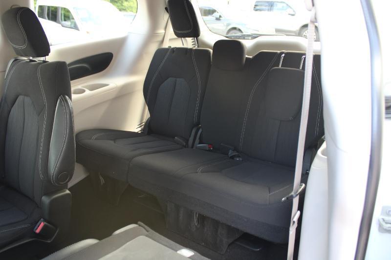 Chrysler Voyager LX FWD 2023