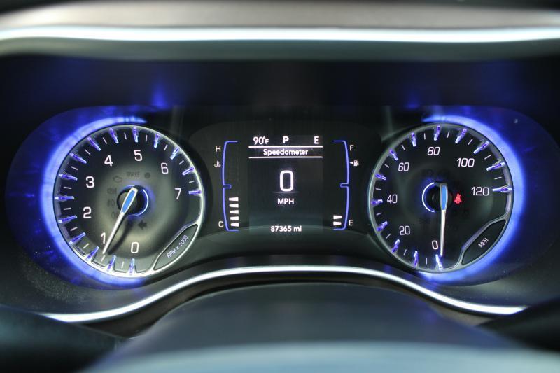 Chrysler Voyager LX FWD 2023