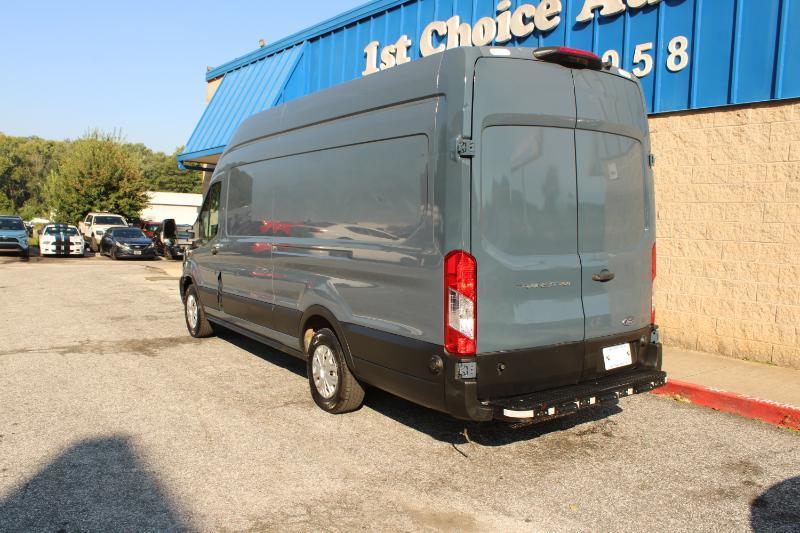 Ford Transit Cargo Van T-250 148" EL Hi Rf 9070 GVWR RWD 2021