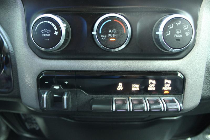 RAM 1500 Tradesman 4x4 Quad Cab 6'4" Box 2020