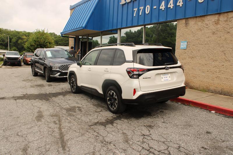 Subaru Forester Premium AWD 2025