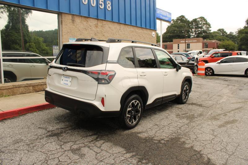 Subaru Forester Premium AWD 2025