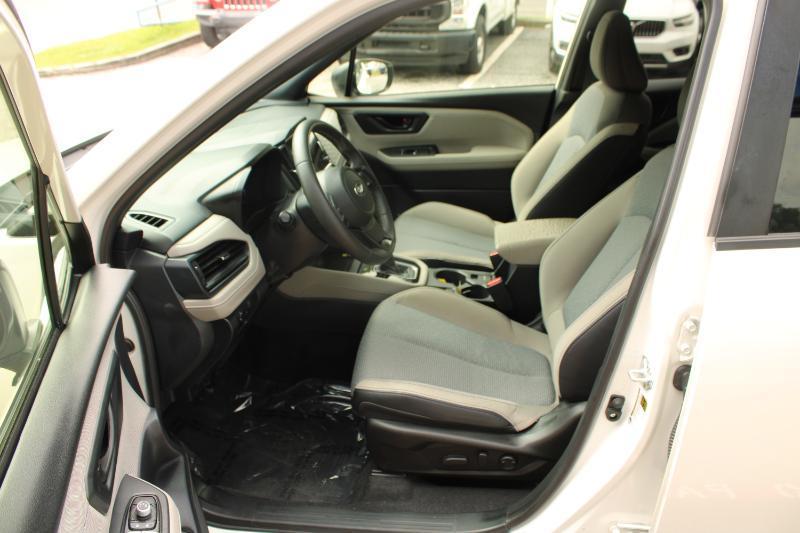 Subaru Forester Premium AWD 2025