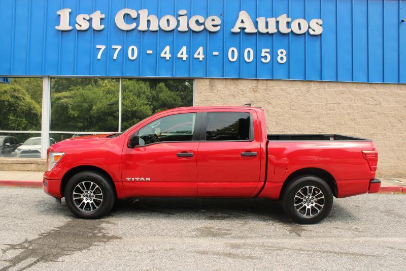 Nissan Titan 4x2 Crew Cab SV 2023