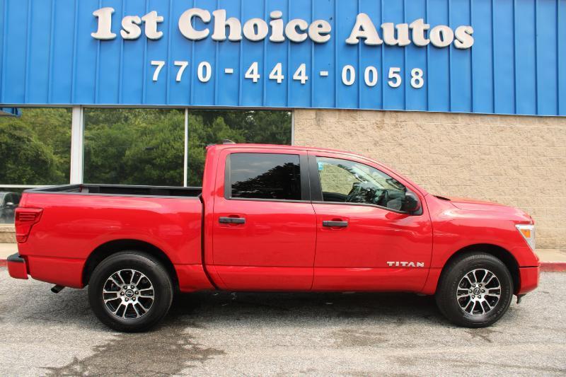 Nissan Titan 4x2 Crew Cab SV 2023