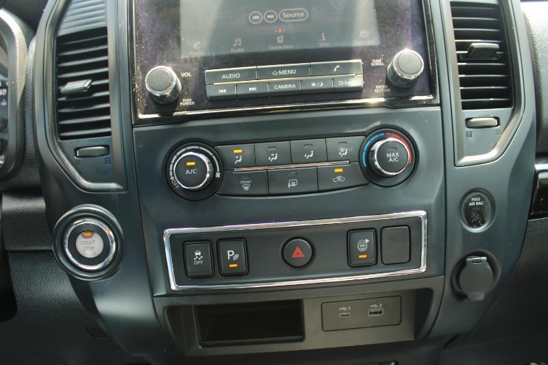 Nissan Titan 4x2 Crew Cab SV 2023