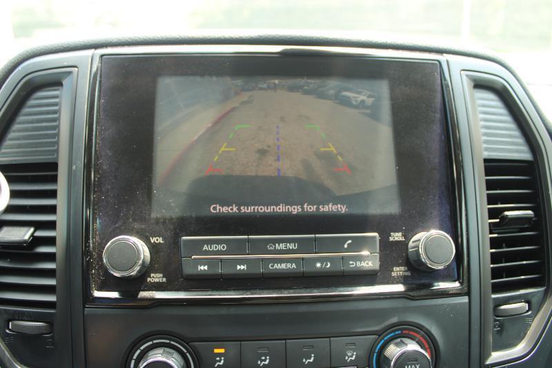 Nissan Titan 4x2 Crew Cab SV 2023