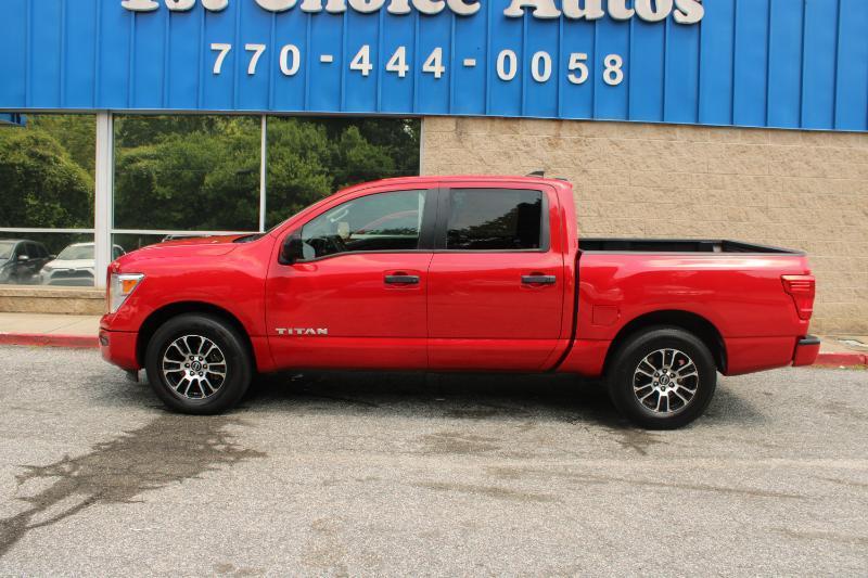 Nissan Titan 4x2 Crew Cab SV 2023