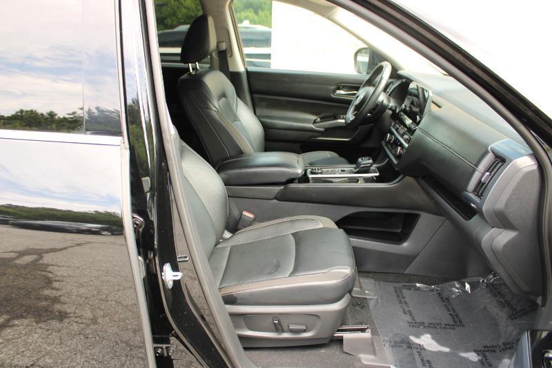 Nissan Pathfinder SL 4WD 2022