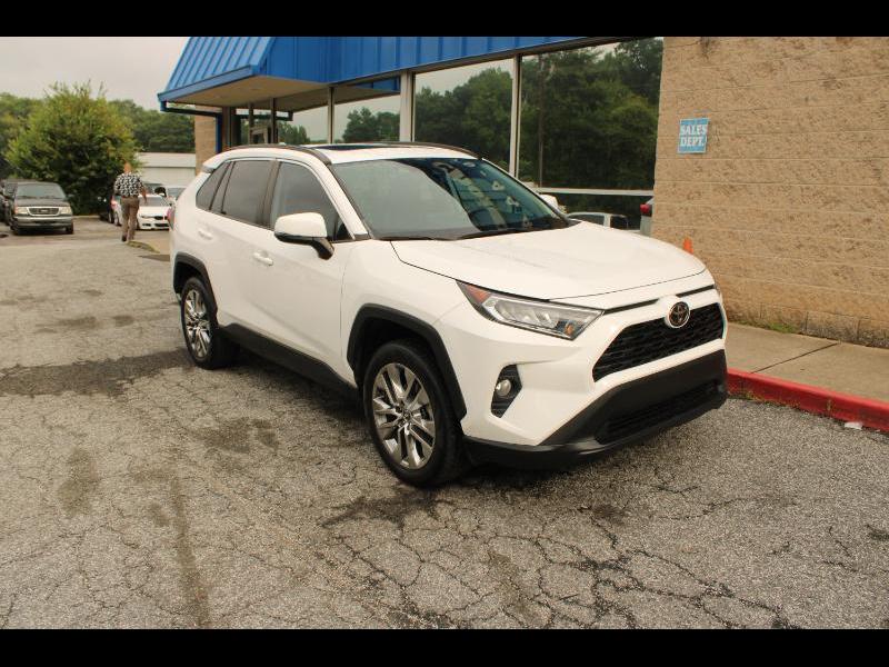 Toyota RAV4 XLE Premium FWD (Natl) 2020