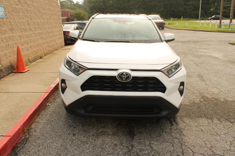 Toyota RAV4 XLE Premium FWD (Natl) 2020
