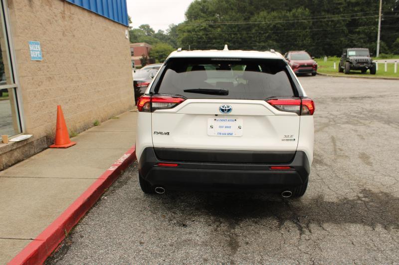 Toyota RAV4 Hybrid XLE AWD (Natl) 2023