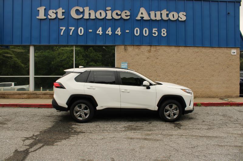 Toyota RAV4 Hybrid XLE AWD (Natl) 2023