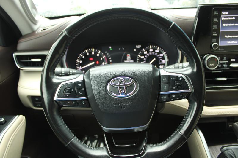 Toyota Highlander Limited FWD (Natl) 2021