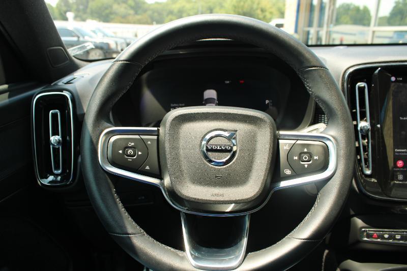 Volvo XC40 Recharge Pure Electric P8 eAWD Twin Plus 2022