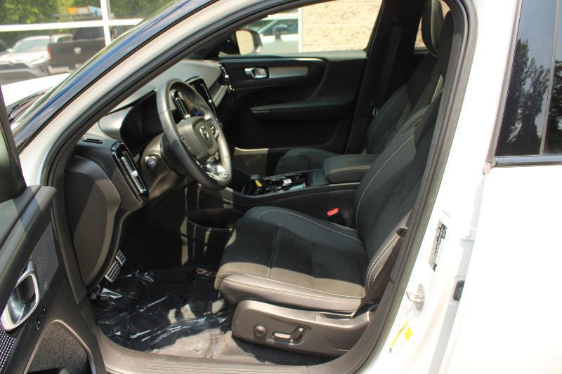 Volvo XC40 Recharge Pure Electric P8 eAWD Twin Plus 2022
