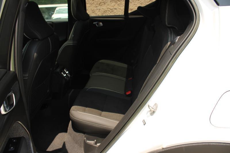 Volvo XC40 Recharge Pure Electric P8 eAWD Twin Plus 2022