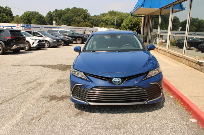 Toyota Camry Hybrid LE CVT (Natl) 2023