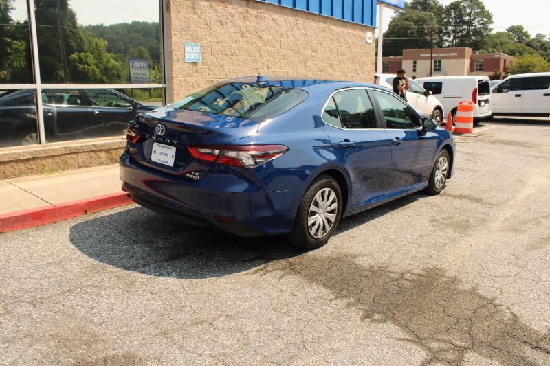 Toyota Camry Hybrid LE CVT (Natl) 2023