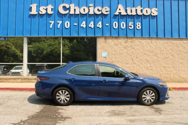 Toyota Camry Hybrid LE CVT (Natl) 2023