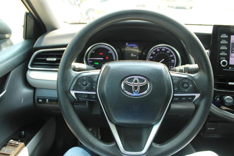 Toyota Camry Hybrid LE CVT (Natl) 2023